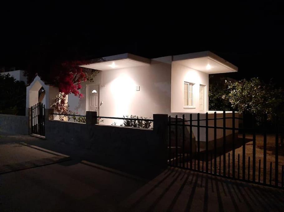Annika'S Summer Dream Livadia (Tilos) Exterior foto